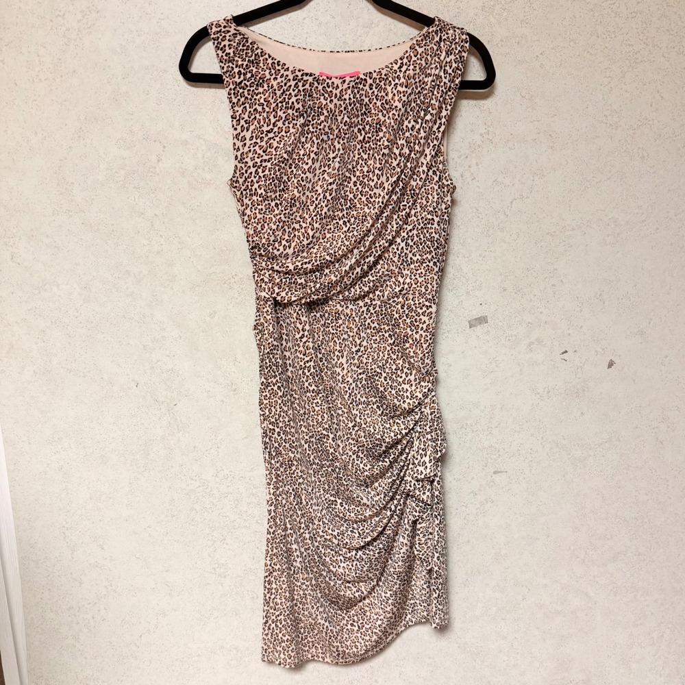 Betsey Johnson Size 6 Women Leopard Print Sleeveless Ruched Bodycon Party Dress